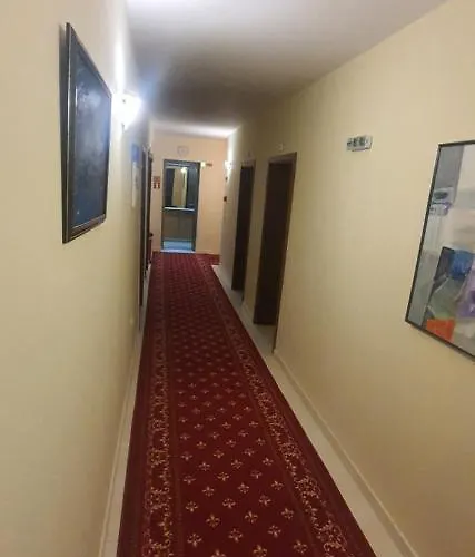 Diamond Отель 3*